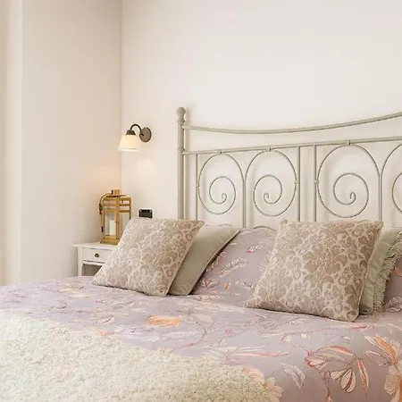 Agriturismo Au Jardin Fleuri Фермерский дом